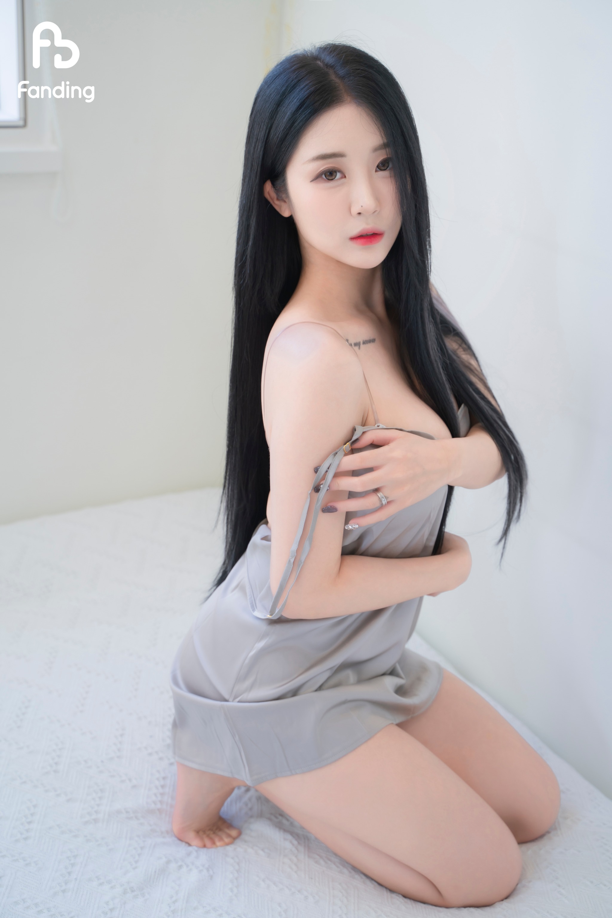 Bomi - NO.061 (보미) Gray Slip [10P]-XikXak